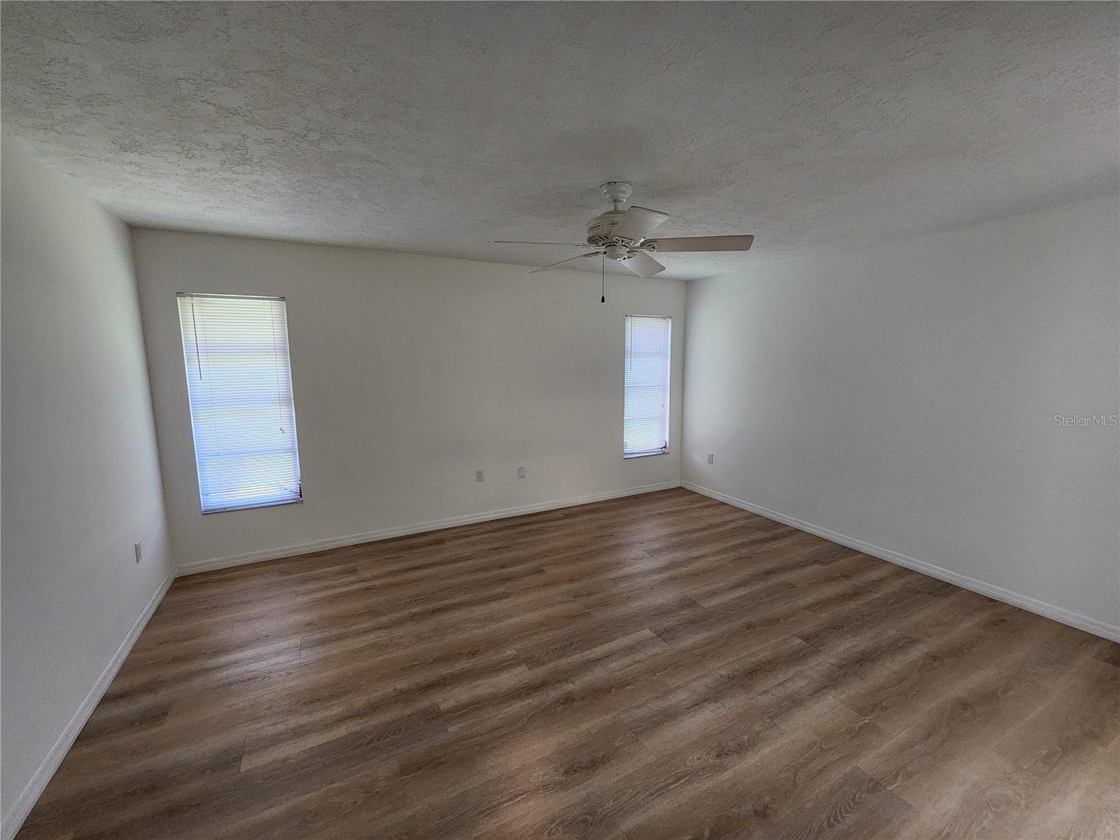 CENTER GATE WOODS - Residential