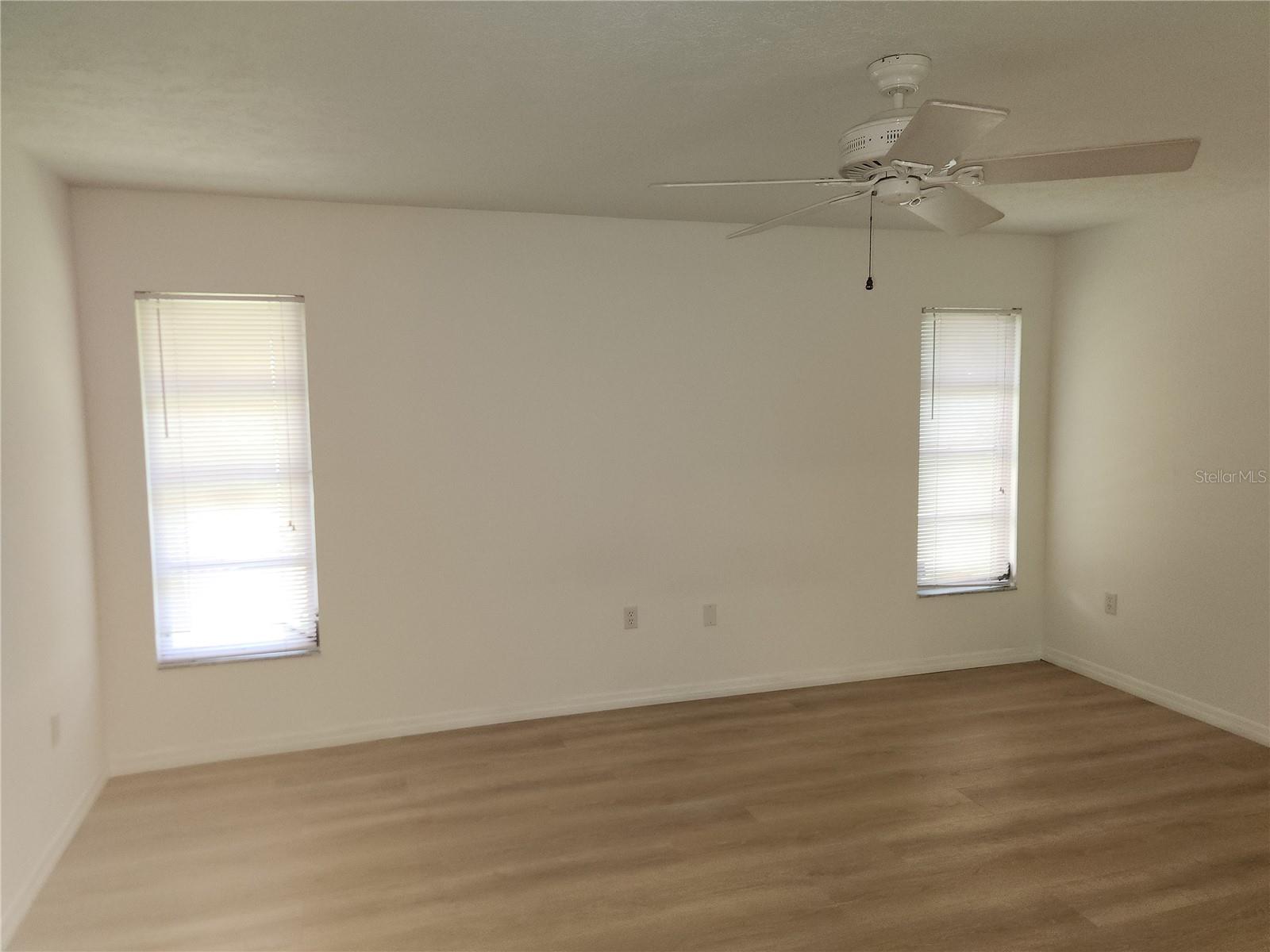 CENTER GATE WOODS - Residential