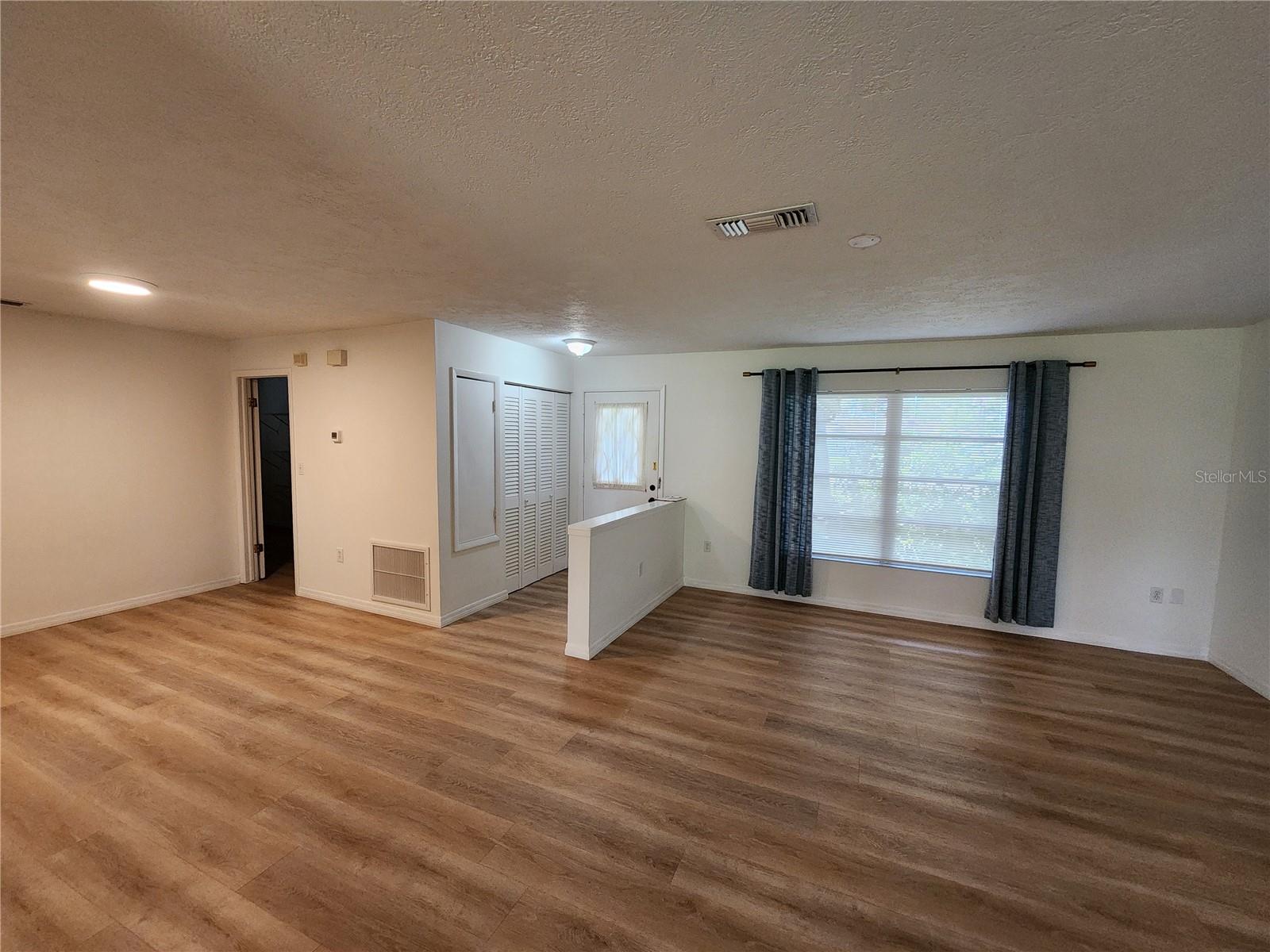 CENTER GATE WOODS - Residential