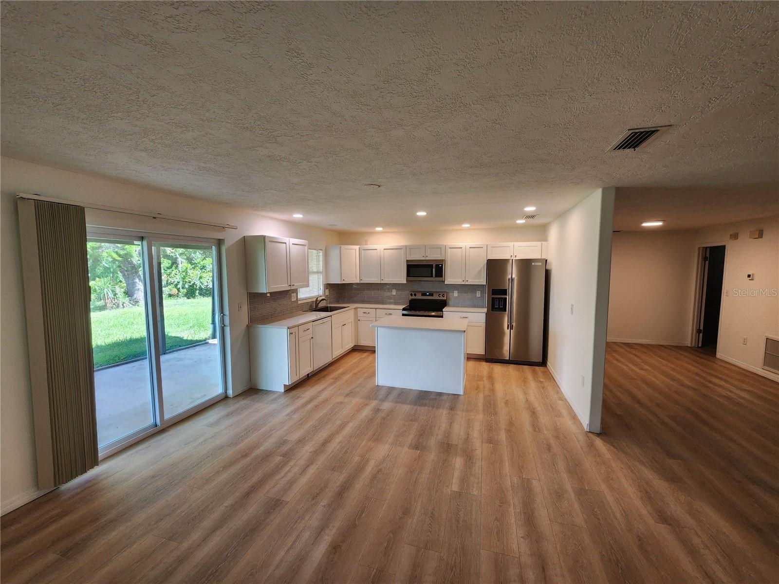 CENTER GATE WOODS - Residential