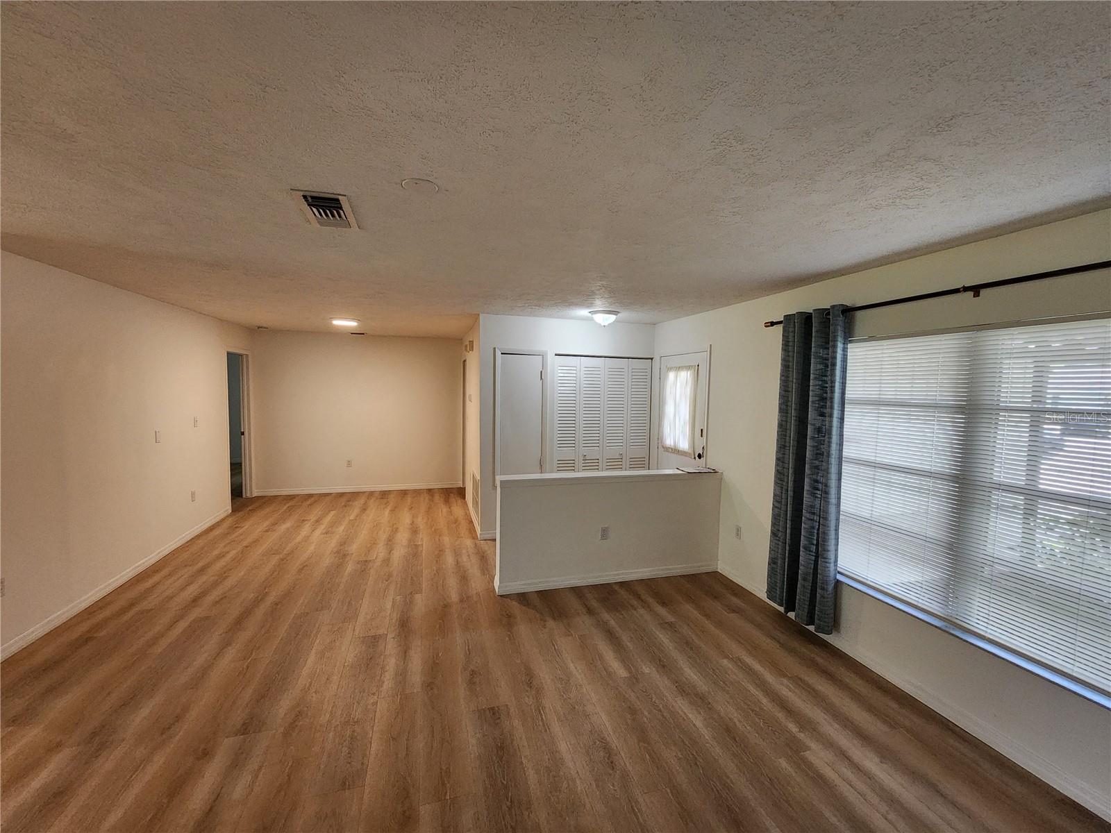 CENTER GATE WOODS - Residential