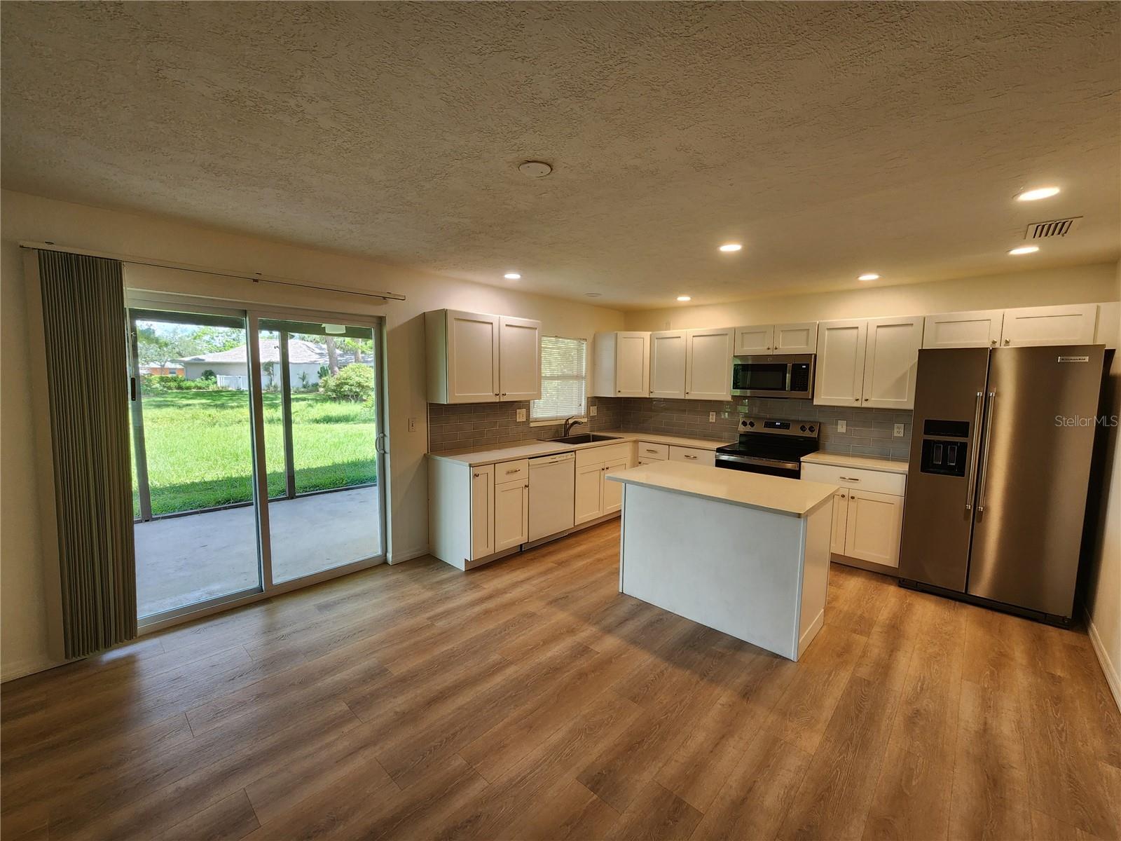 CENTER GATE WOODS - Residential