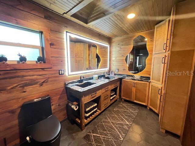 PICCIOLA HIGHLAND ESTATES - Residential