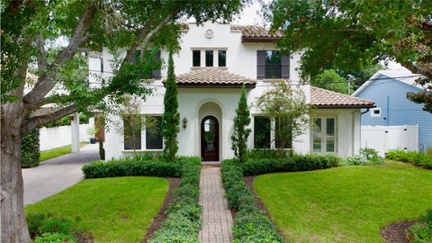 4 beds bed, 4 baths bath property at 3917 W San Luis Street, Tampa, FL 33629