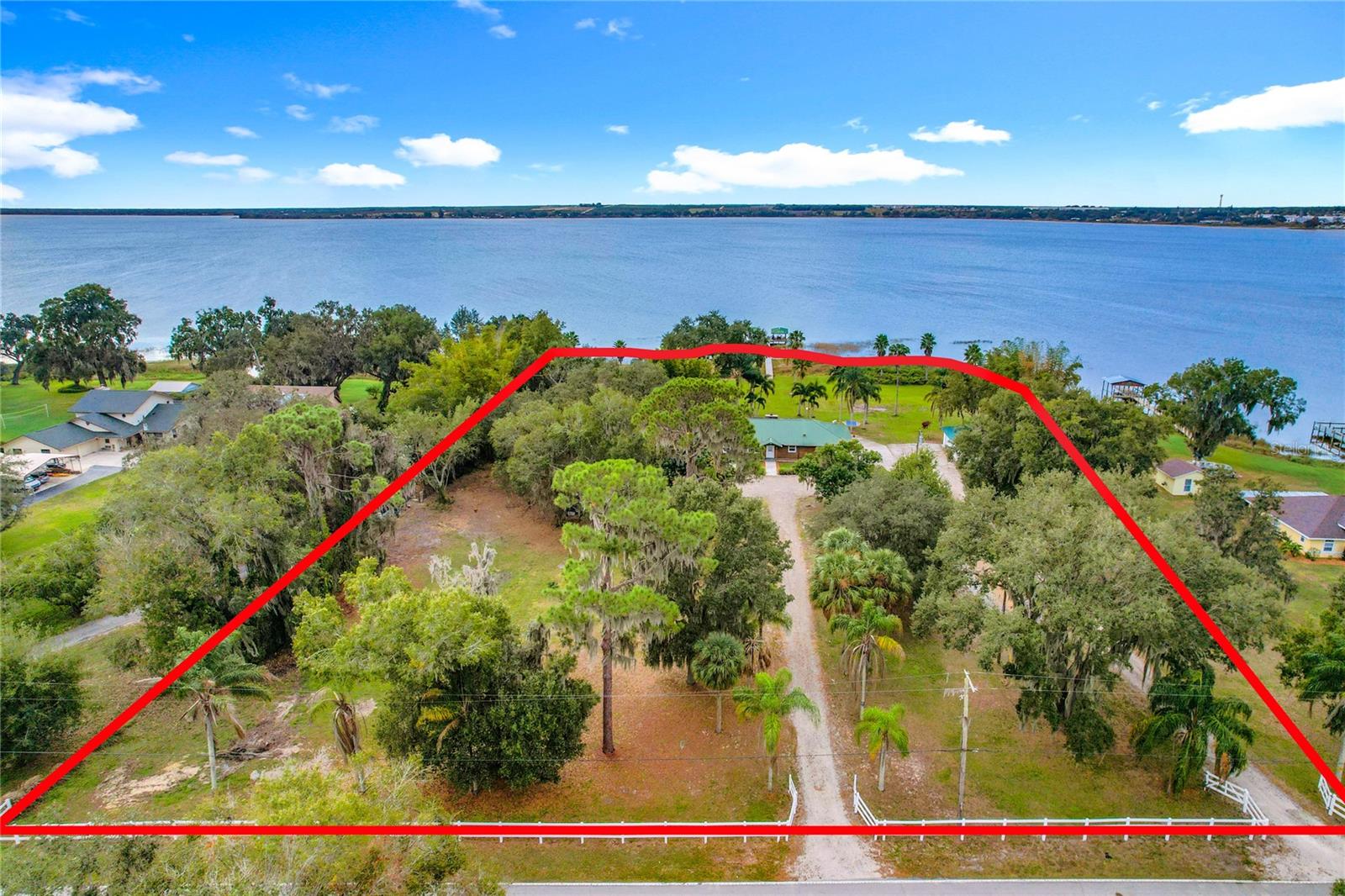 HALL ESTATE - Residential