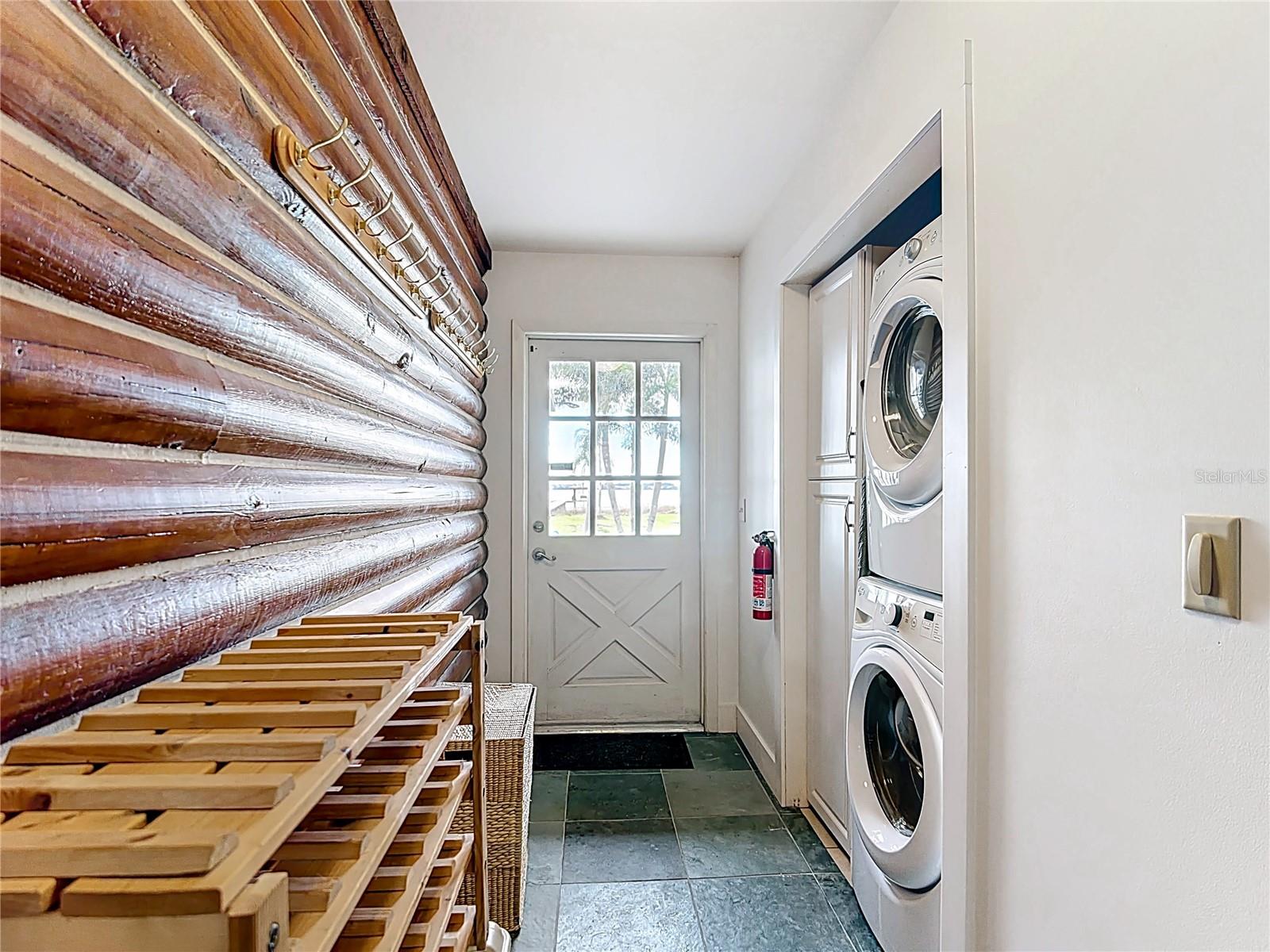 HALL ESTATE - Residential