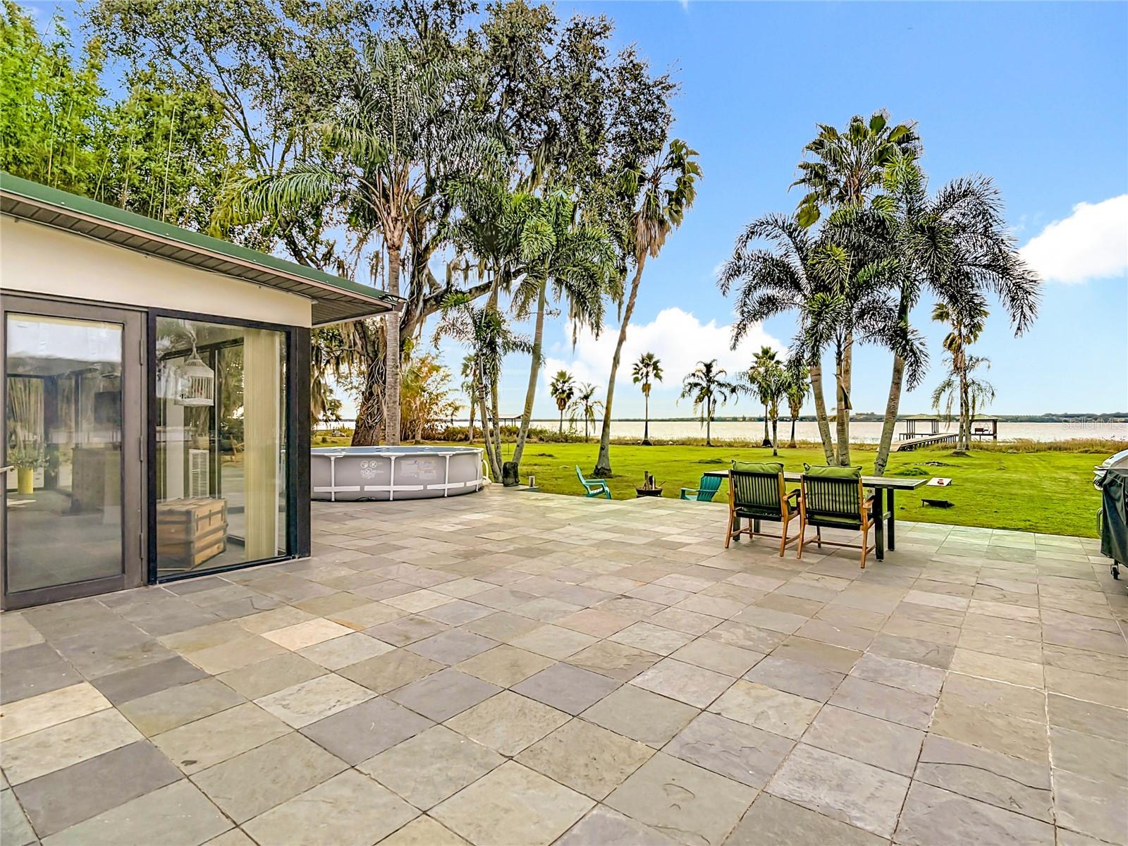 HALL ESTATE - Residential