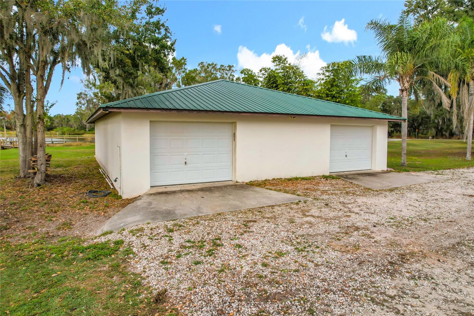 HALL ESTATE - Residential