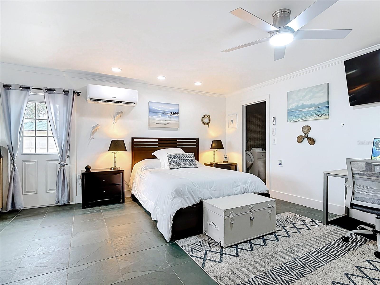 HALL ESTATE - Residential