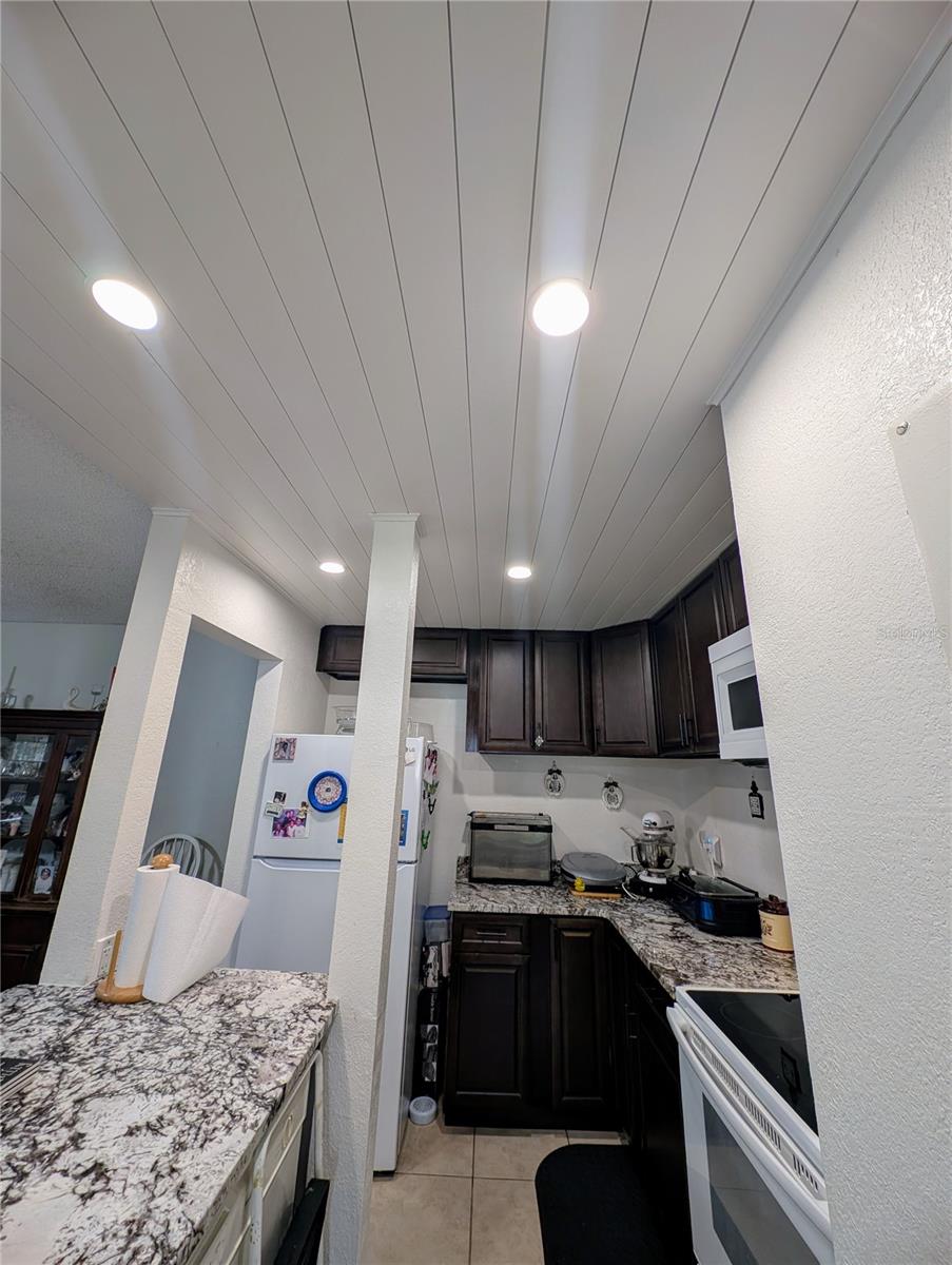 EDGEWATER CONDO APTS - Residential