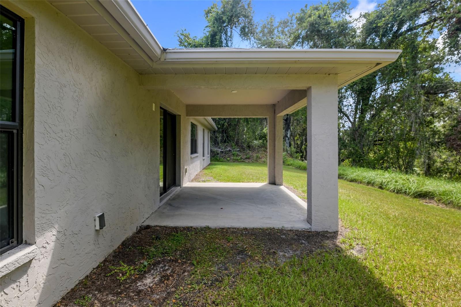 CANTERBURY LAKE ESTATES - Residential Lease