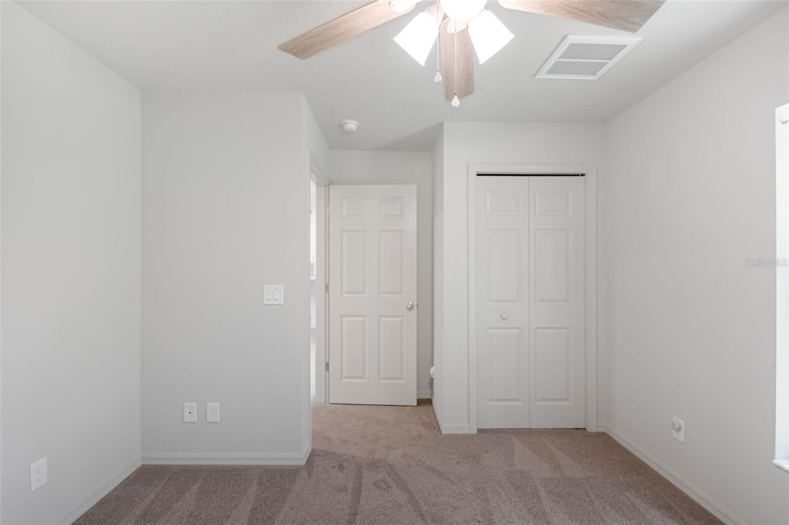 CANTERBURY LAKE ESTATES - Residential Lease