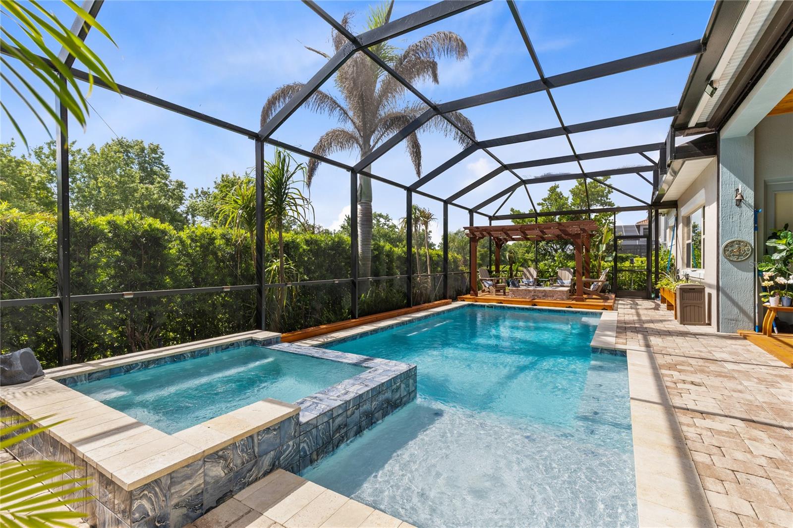 EAGLE CREEK - Residential