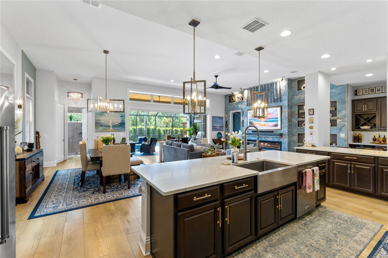 EAGLE CREEK - Residential