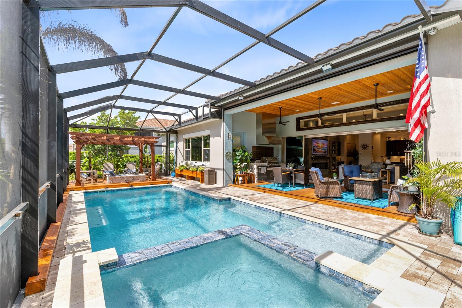 EAGLE CREEK - Residential