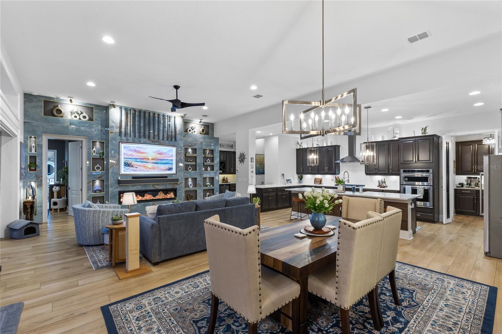 EAGLE CREEK - Residential