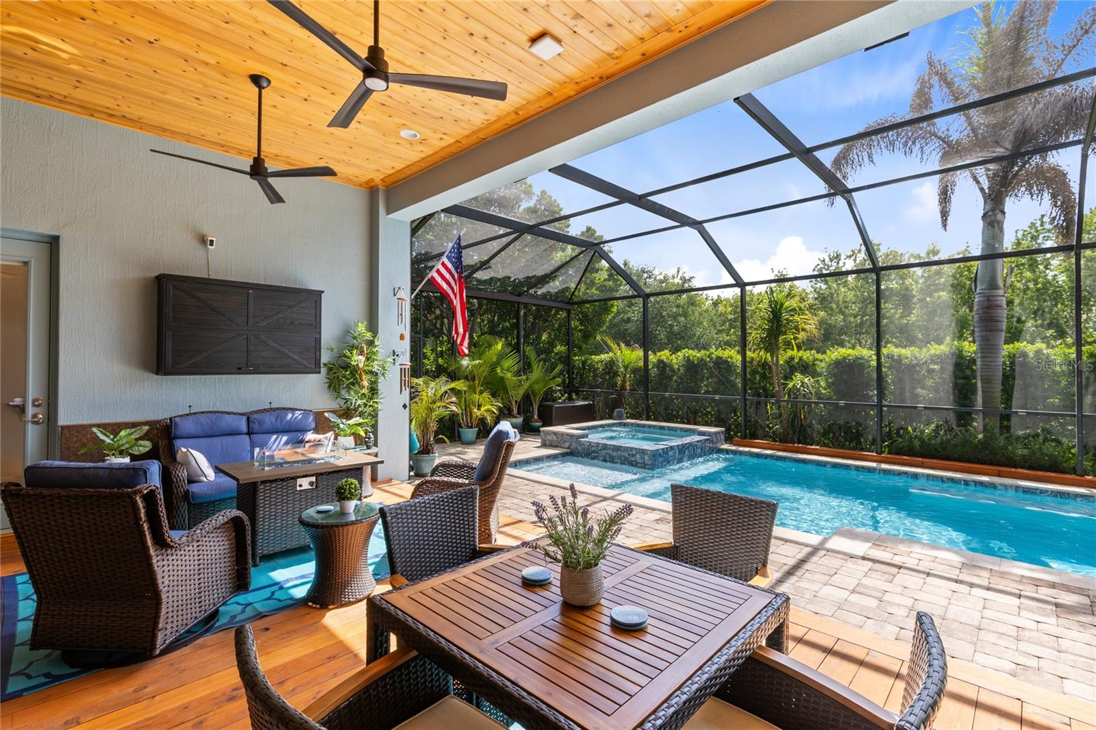 EAGLE CREEK - Residential