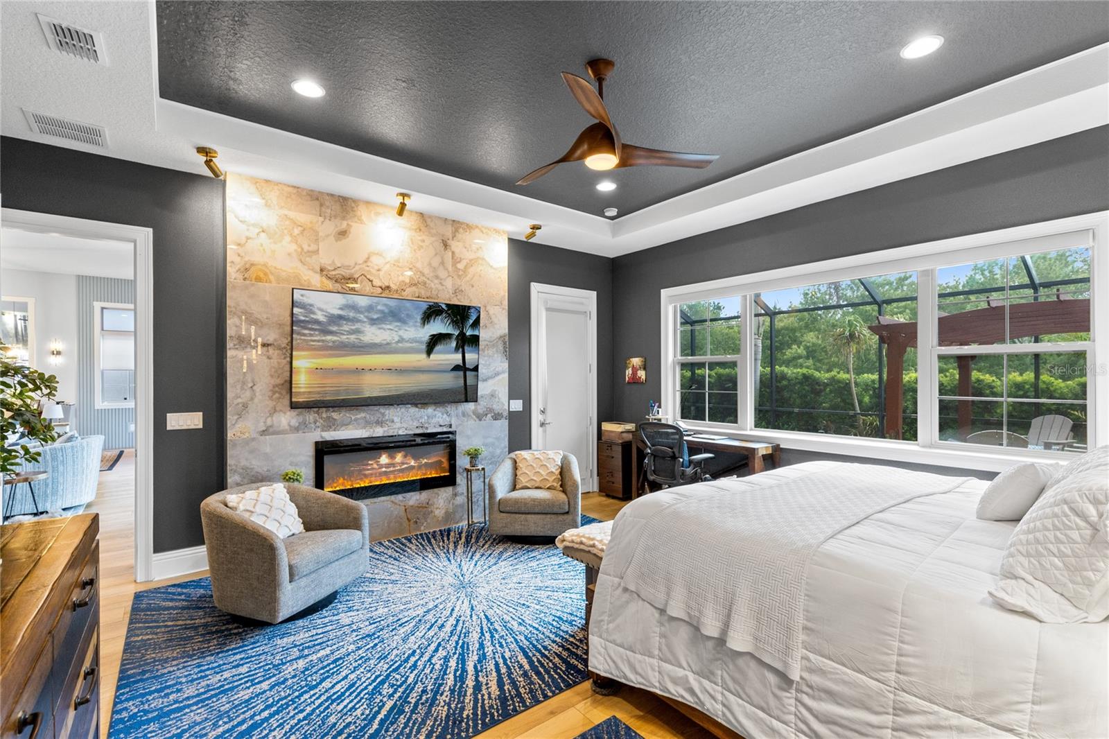 EAGLE CREEK - Residential