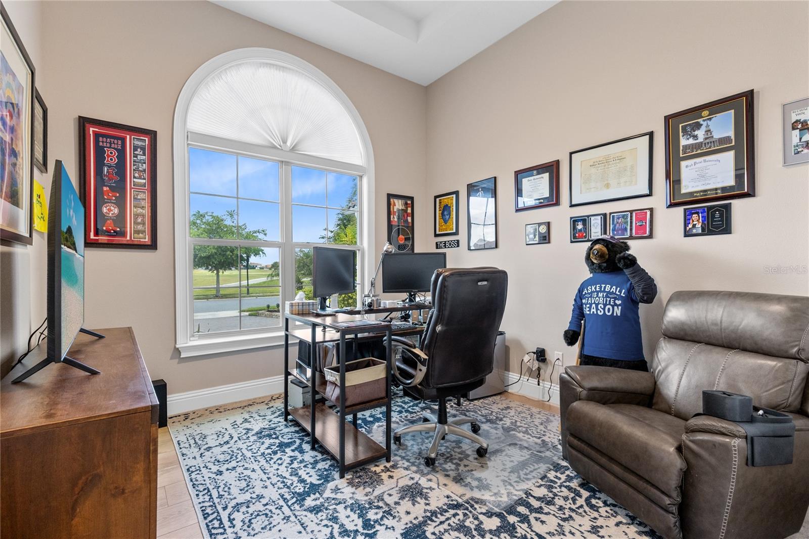 EAGLE CREEK - Residential