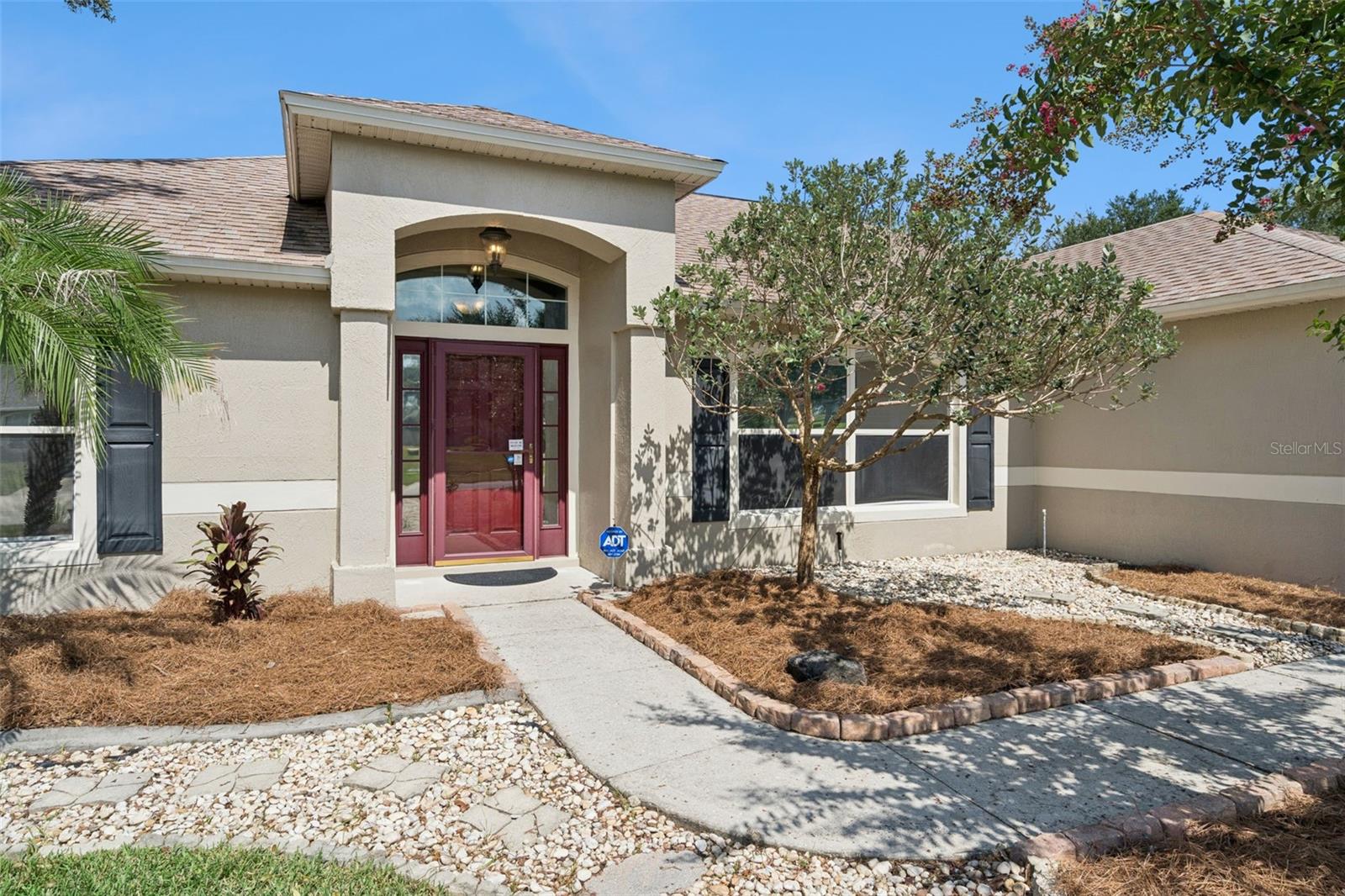 1115 LAKEVIEW OAKS DRIVE