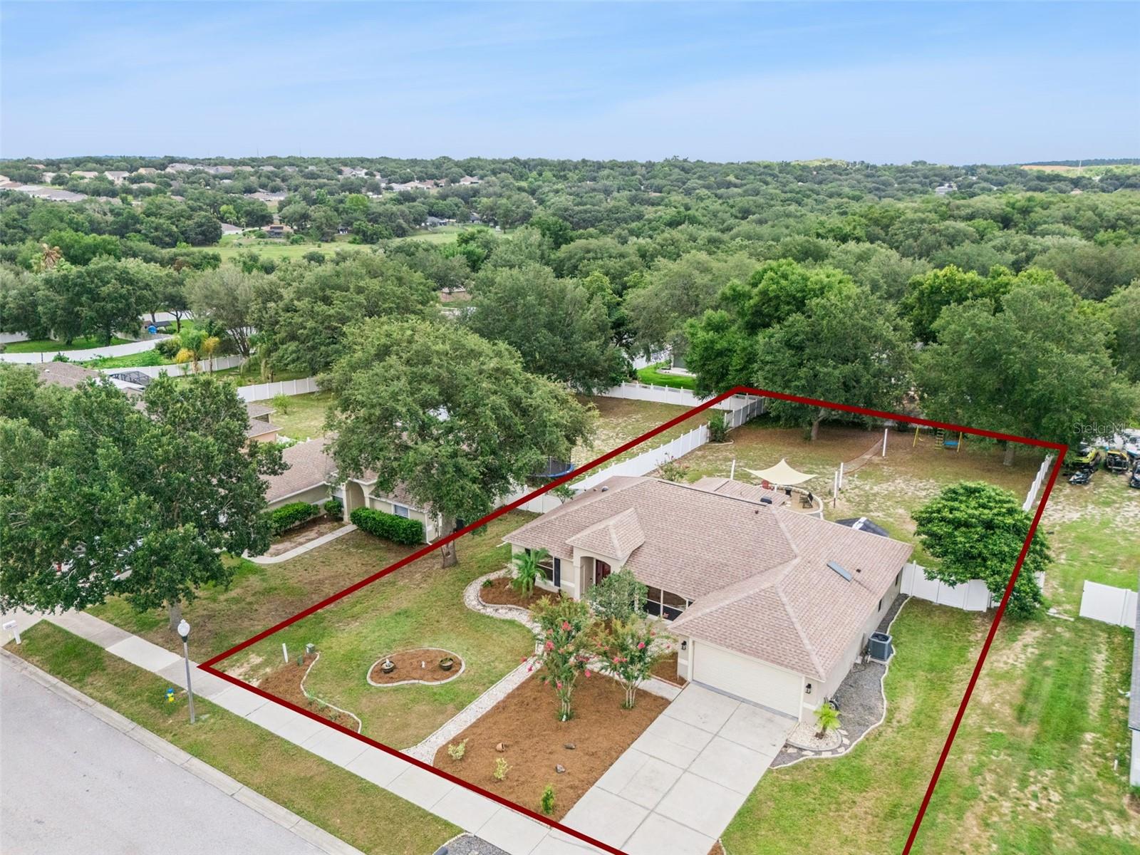 1115 LAKEVIEW OAKS DRIVE