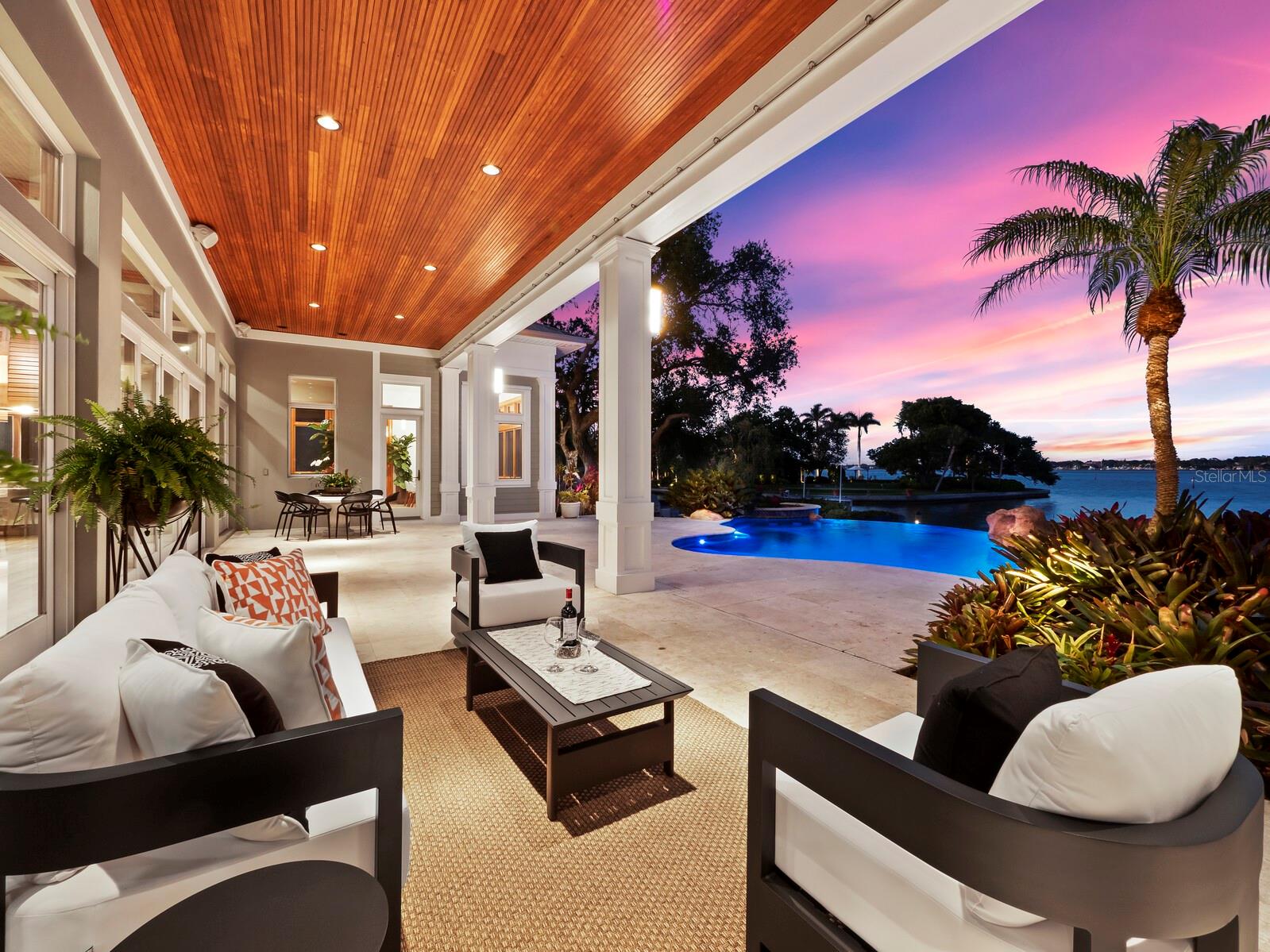 HIDDEN HARBOR - Residential