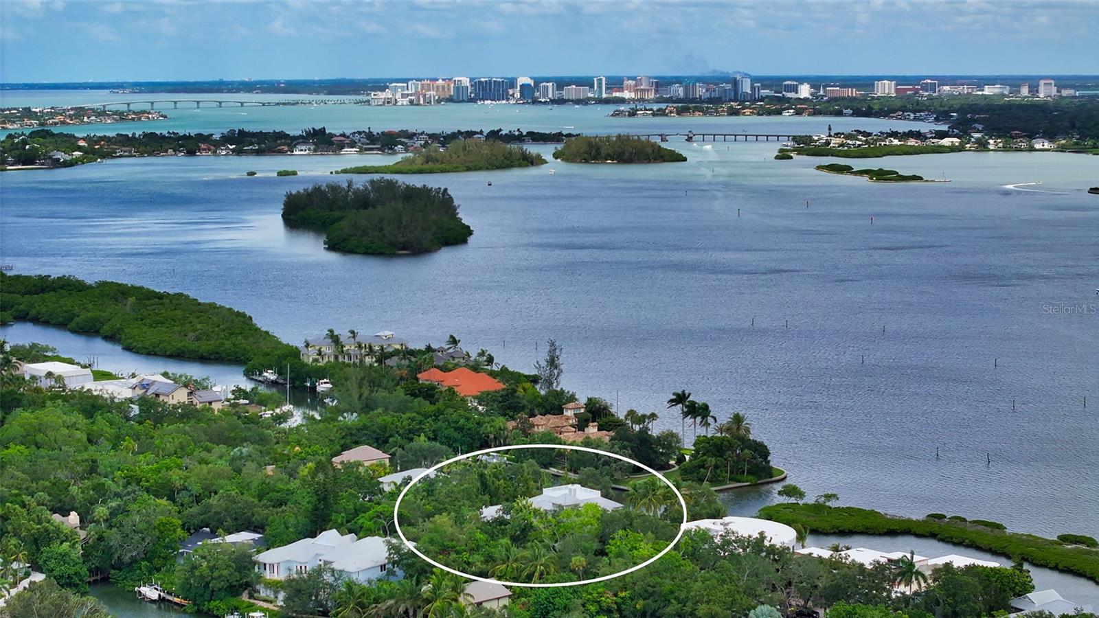 HIDDEN HARBOR - Residential