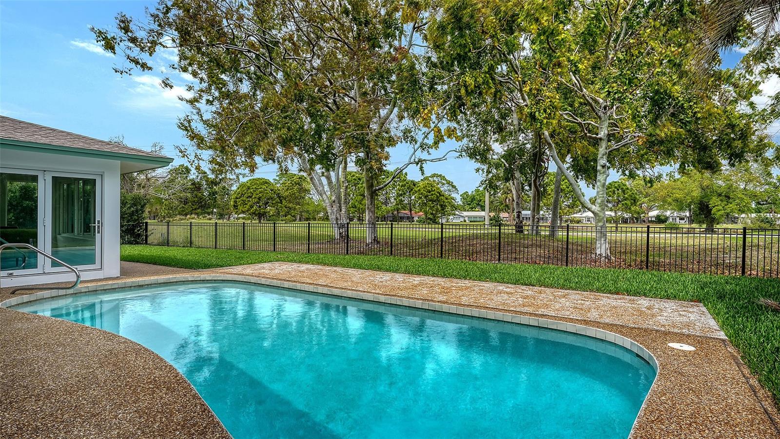 FOREST LAKES CNTRY CLUB ESTATES UN - Residential