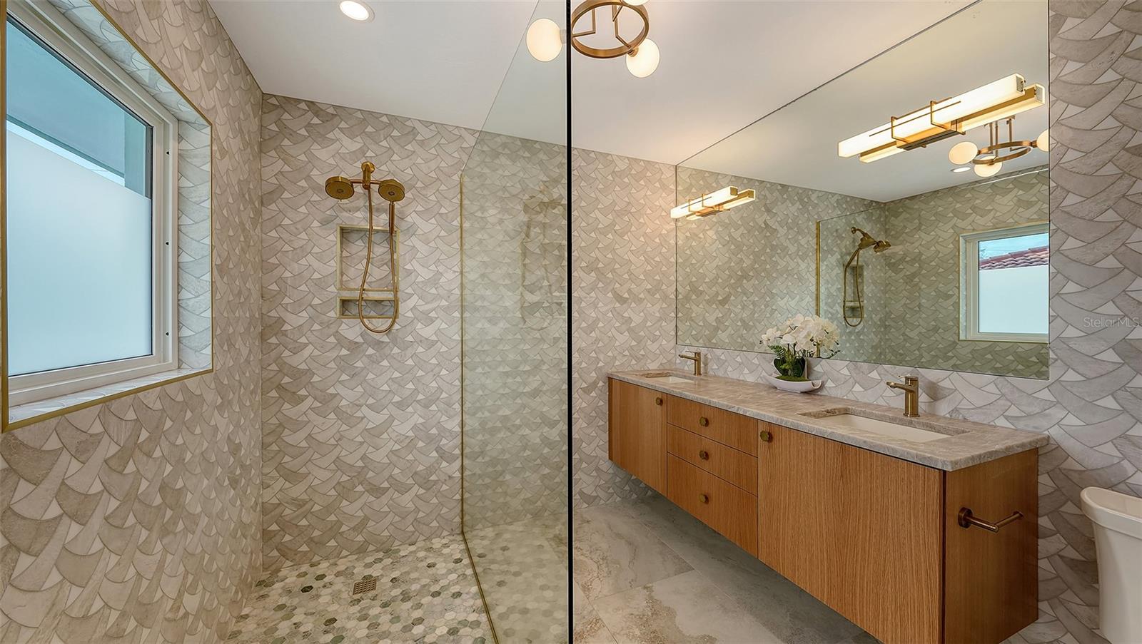 FOREST LAKES CNTRY CLUB ESTATES UN - Residential