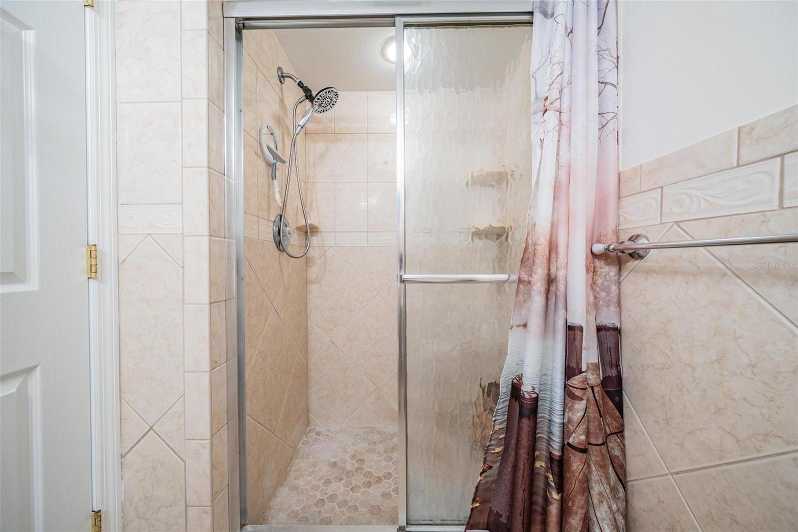 COVE CAY VILLAGE IV - Residential