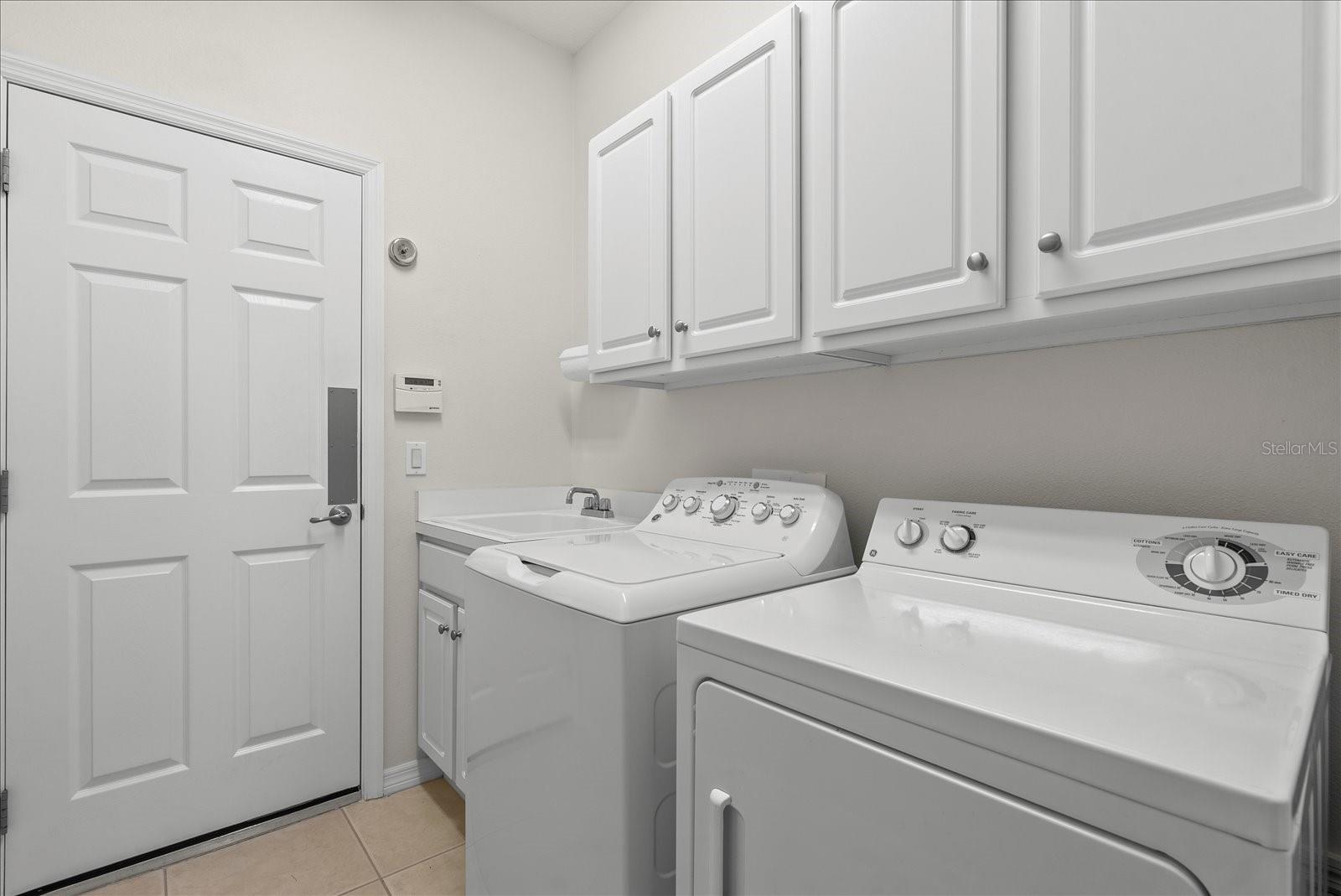 STONEYBROOK AT VENICE - Residential