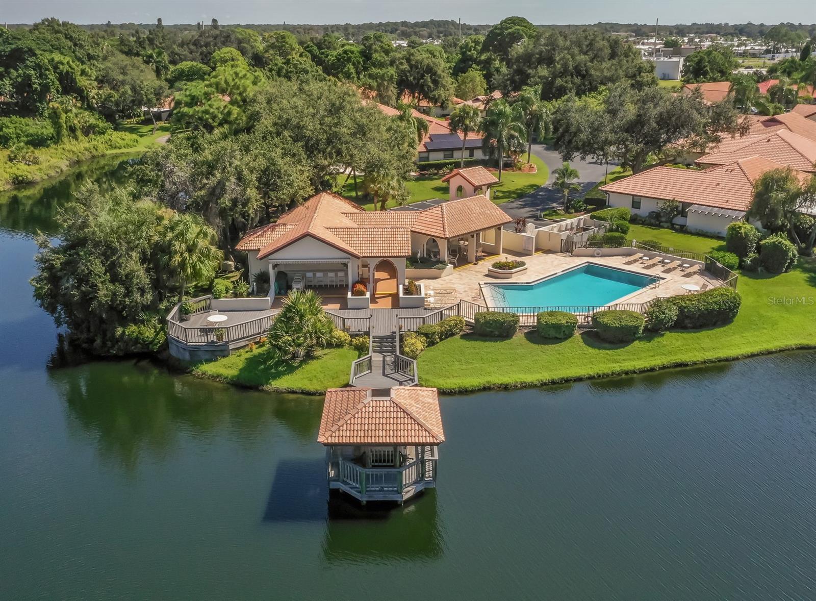 LAUREL HOLLOW - Residential