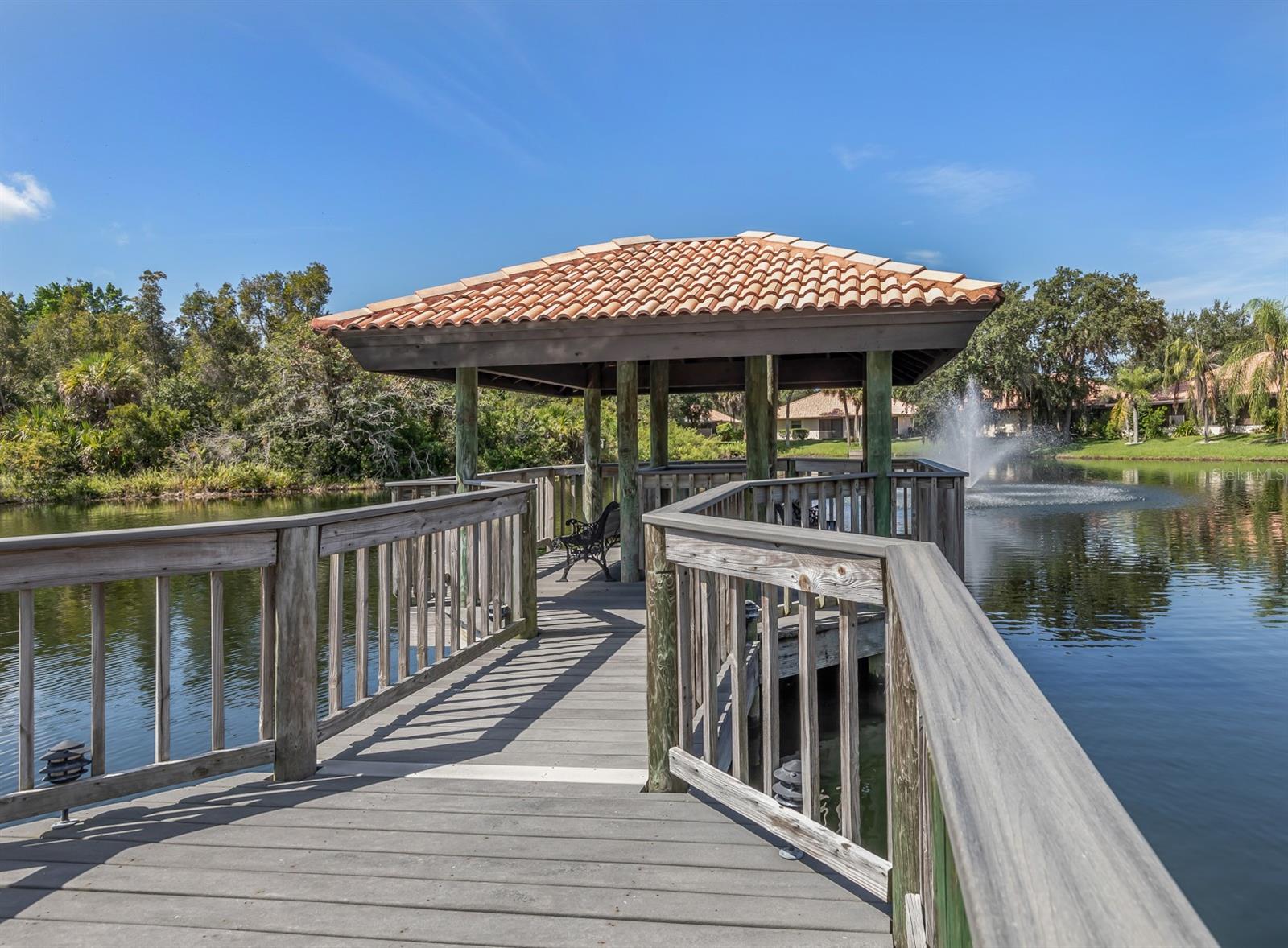 LAUREL HOLLOW - Residential