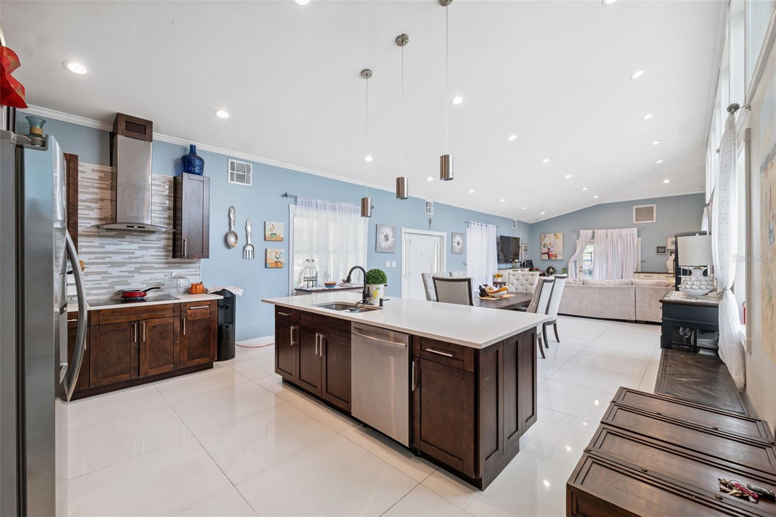 4527 REDCOAT DRIVE