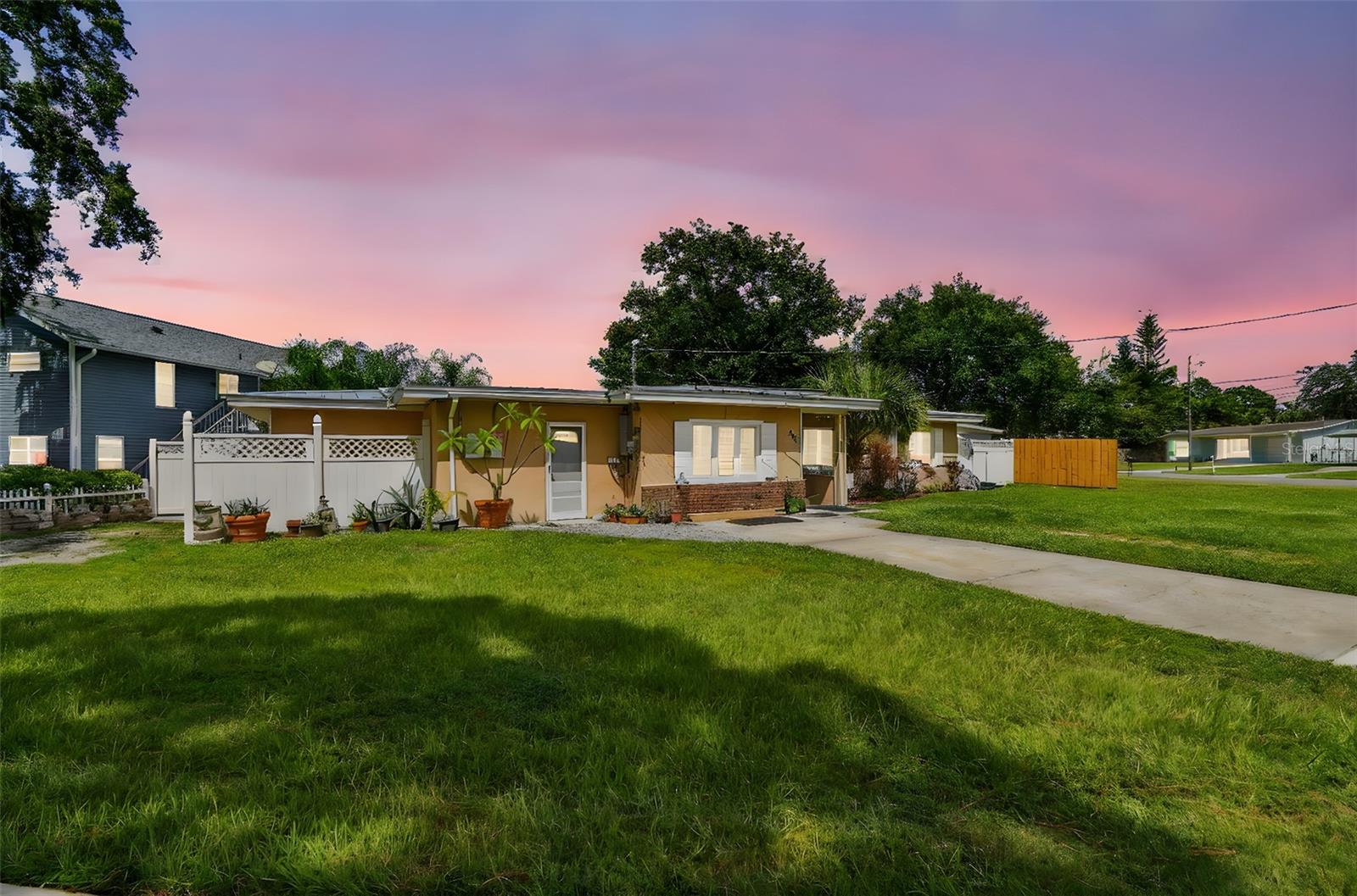281 MAPLE AVENUE