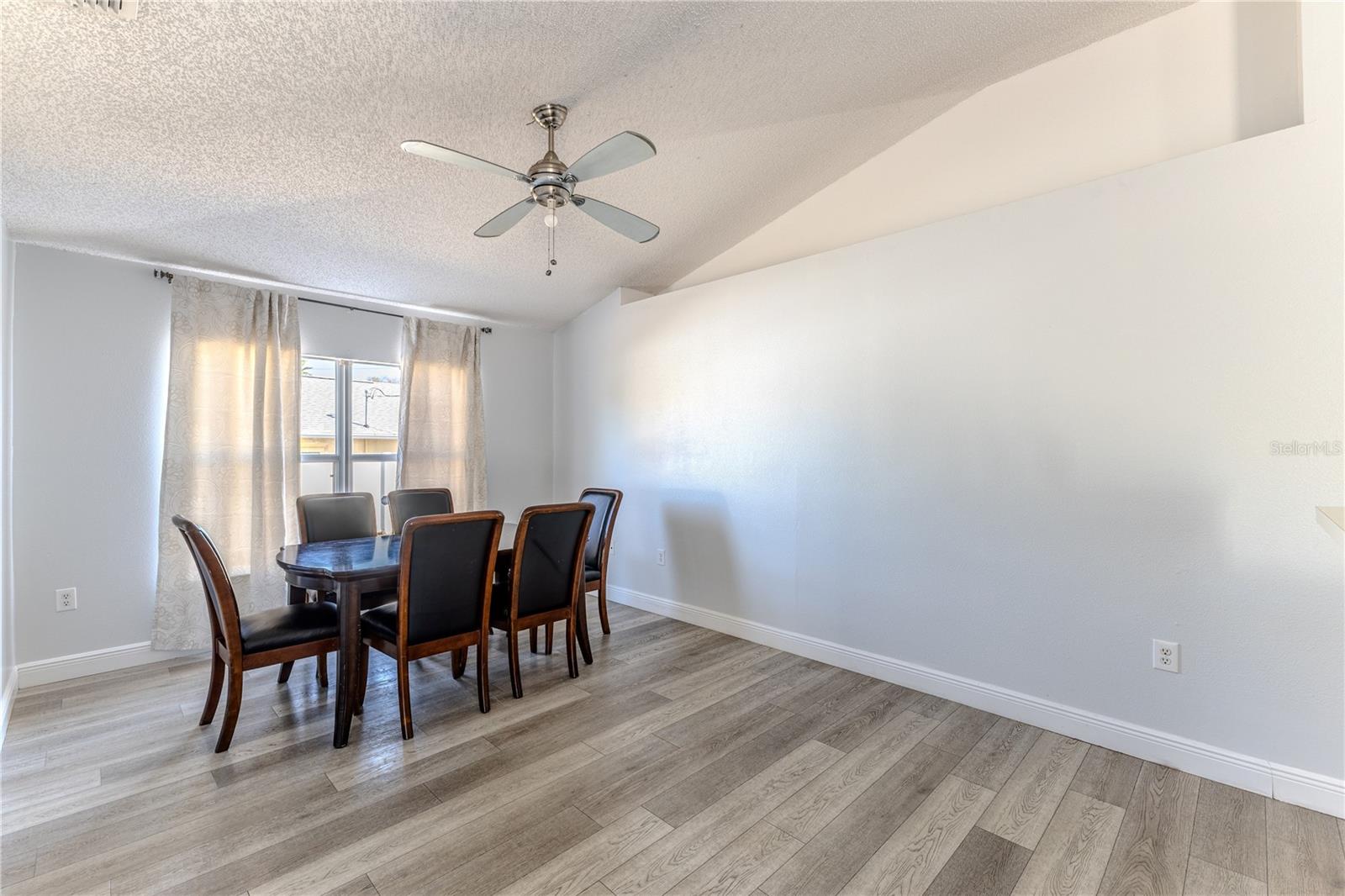5437 FREEPORT DRIVE