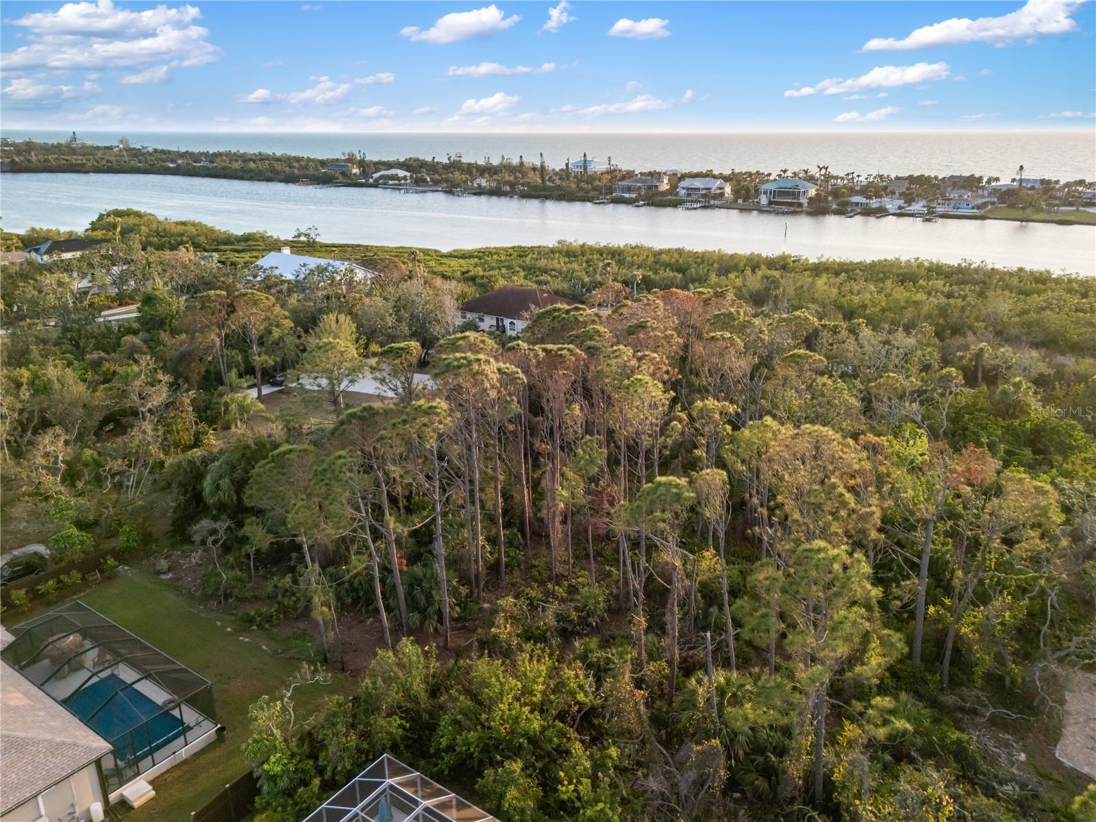 MANASOTA LAND & TIMBER CO - Land