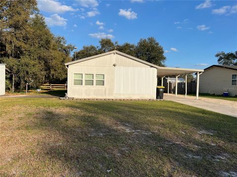 A home in WINTER HAVEN