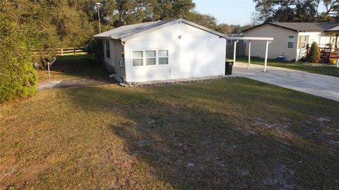 A home in WINTER HAVEN