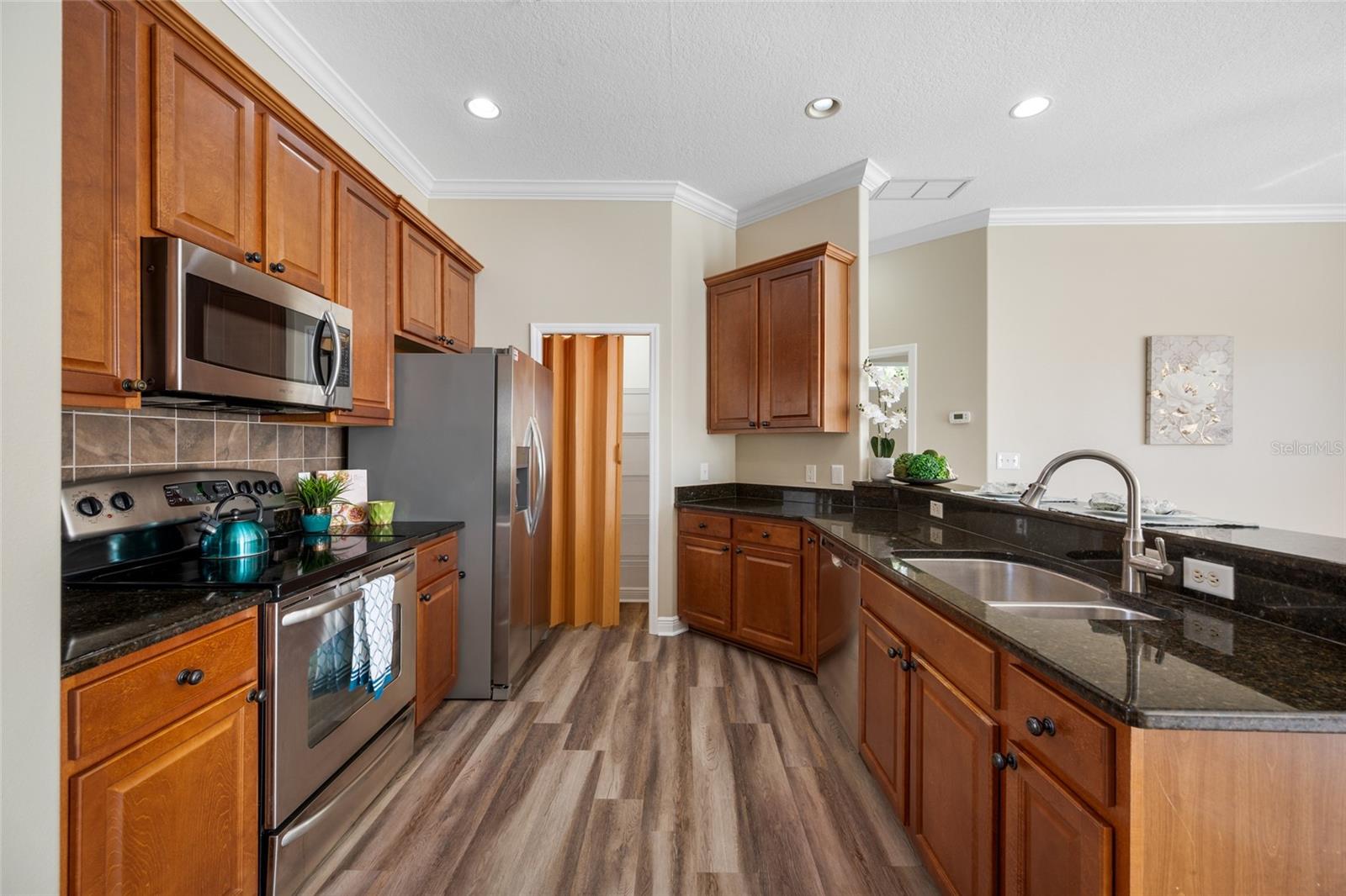 BAYOU VILLAGE - Residential