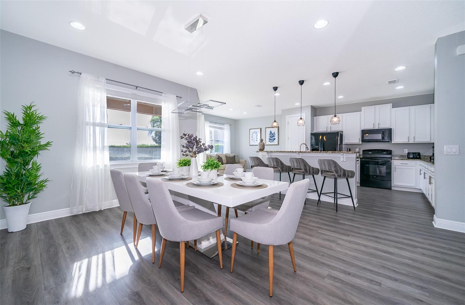 REUNION WEST, ENCORE RESORT - Residential