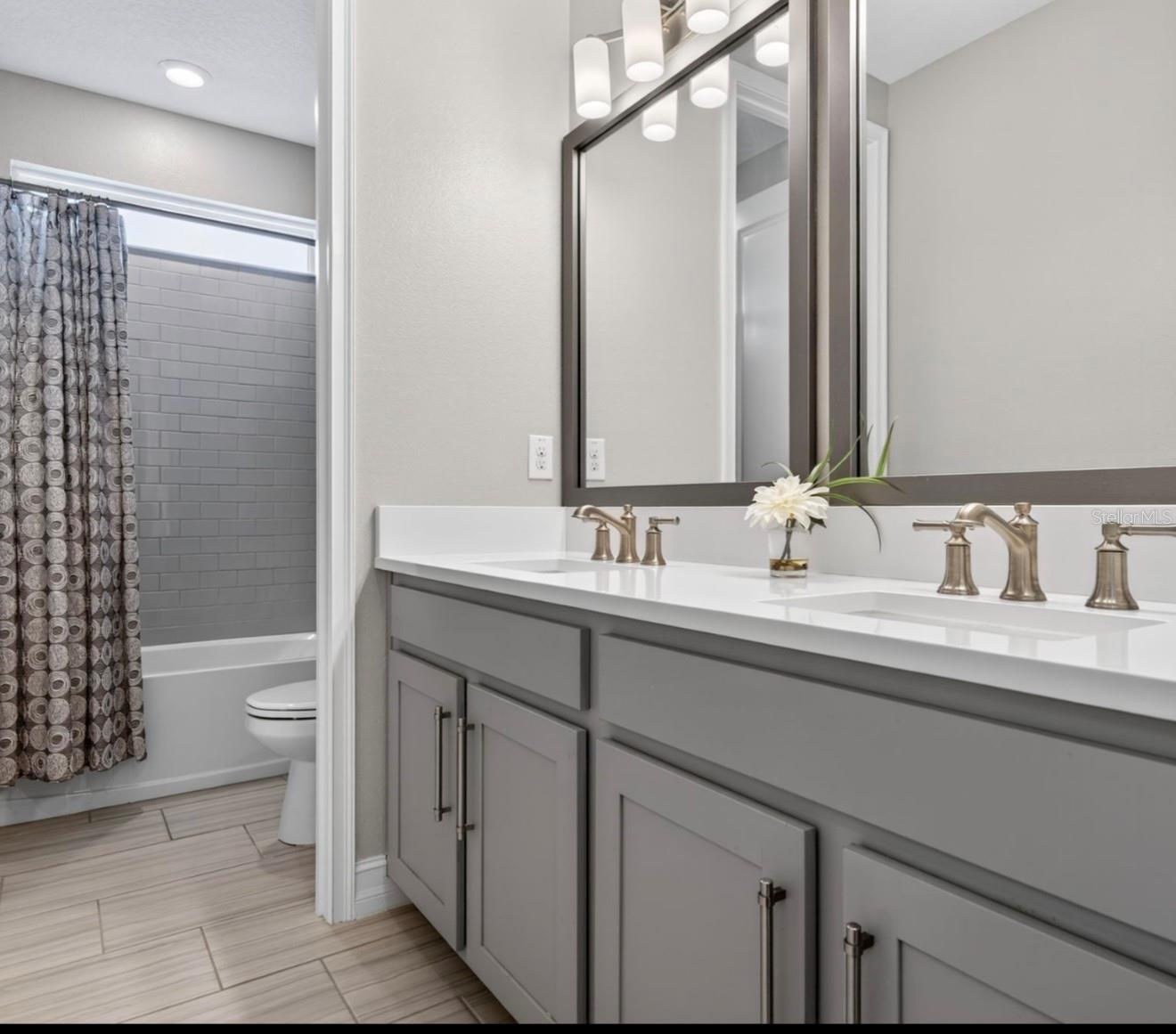 LAKE MARY LOU NORTH - Residential