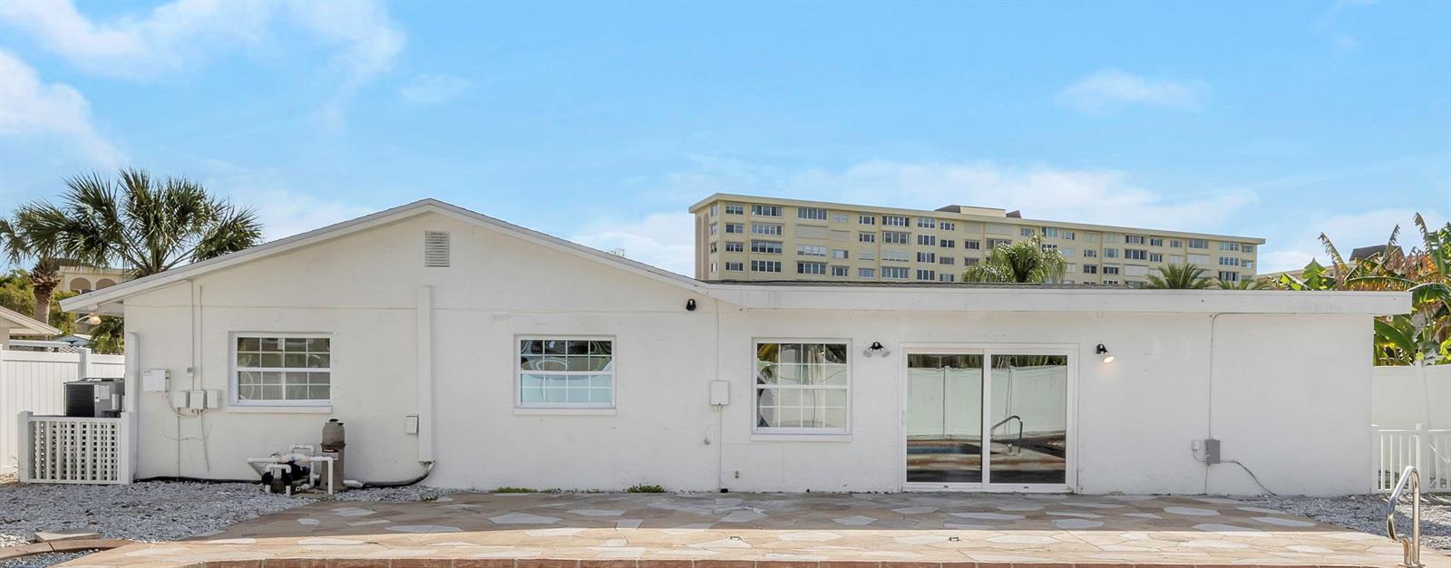 RIDGEWOOD RIVIERA - Residential