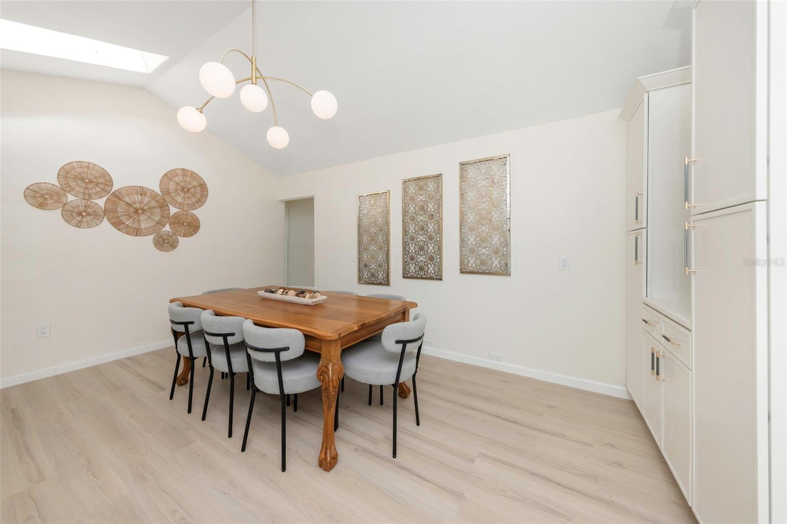 RIDGEWOOD RIVIERA - Residential