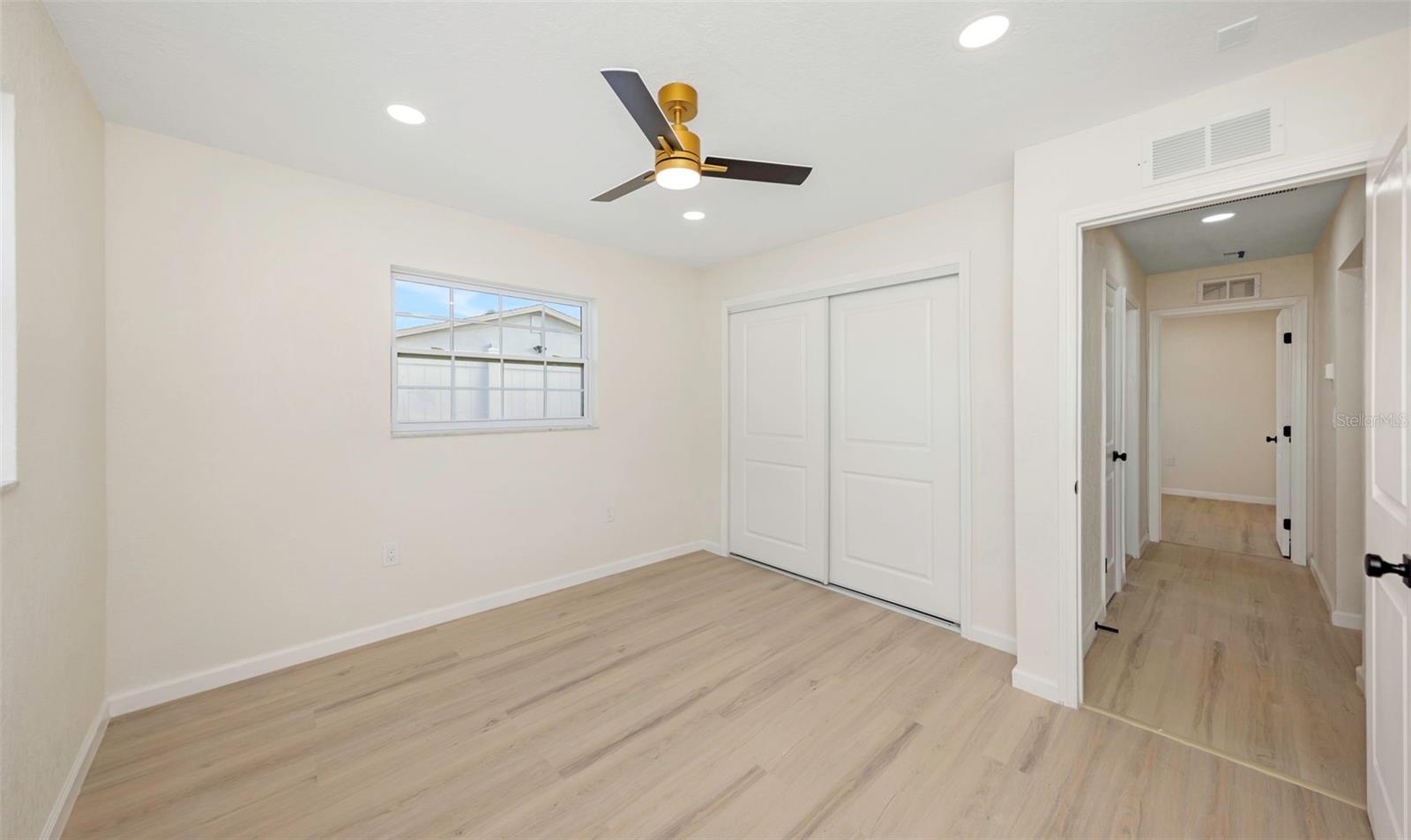 RIDGEWOOD RIVIERA - Residential