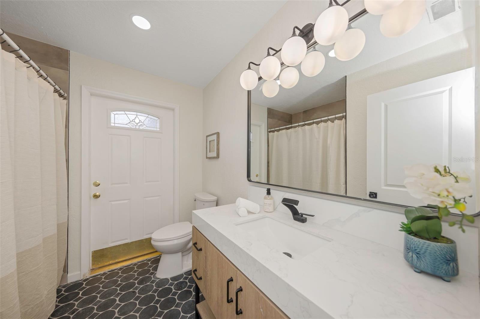 RIDGEWOOD RIVIERA - Residential