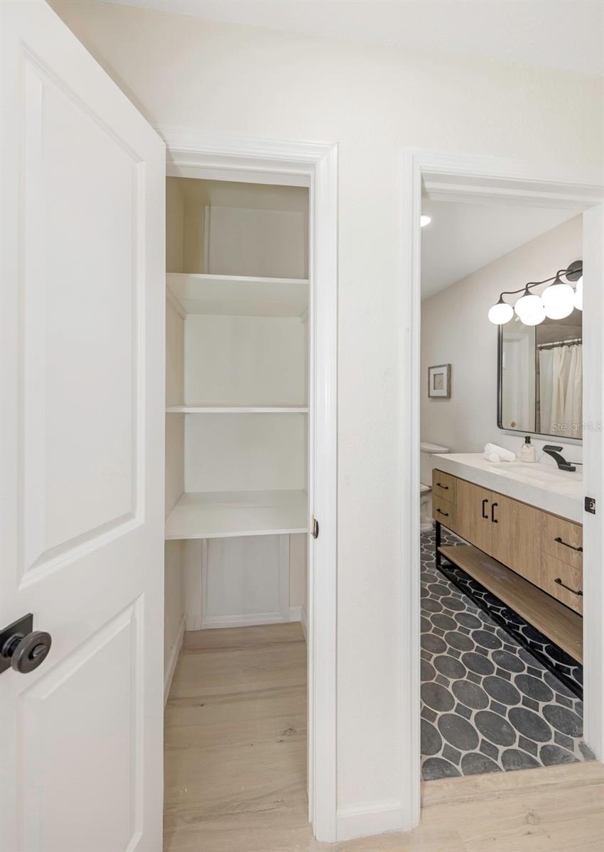 RIDGEWOOD RIVIERA - Residential