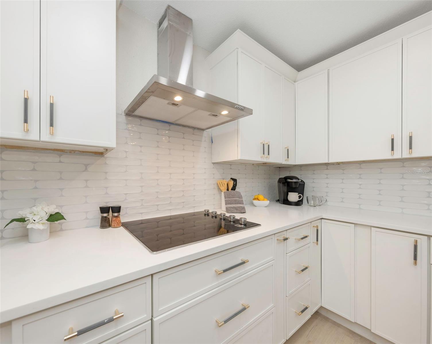 RIDGEWOOD RIVIERA - Residential