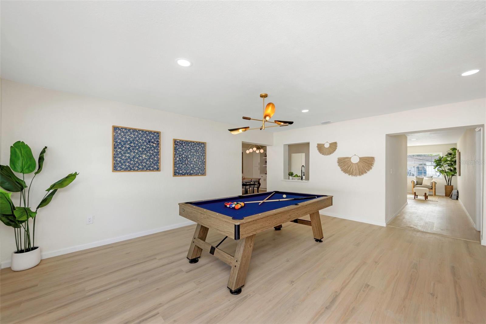 RIDGEWOOD RIVIERA - Residential