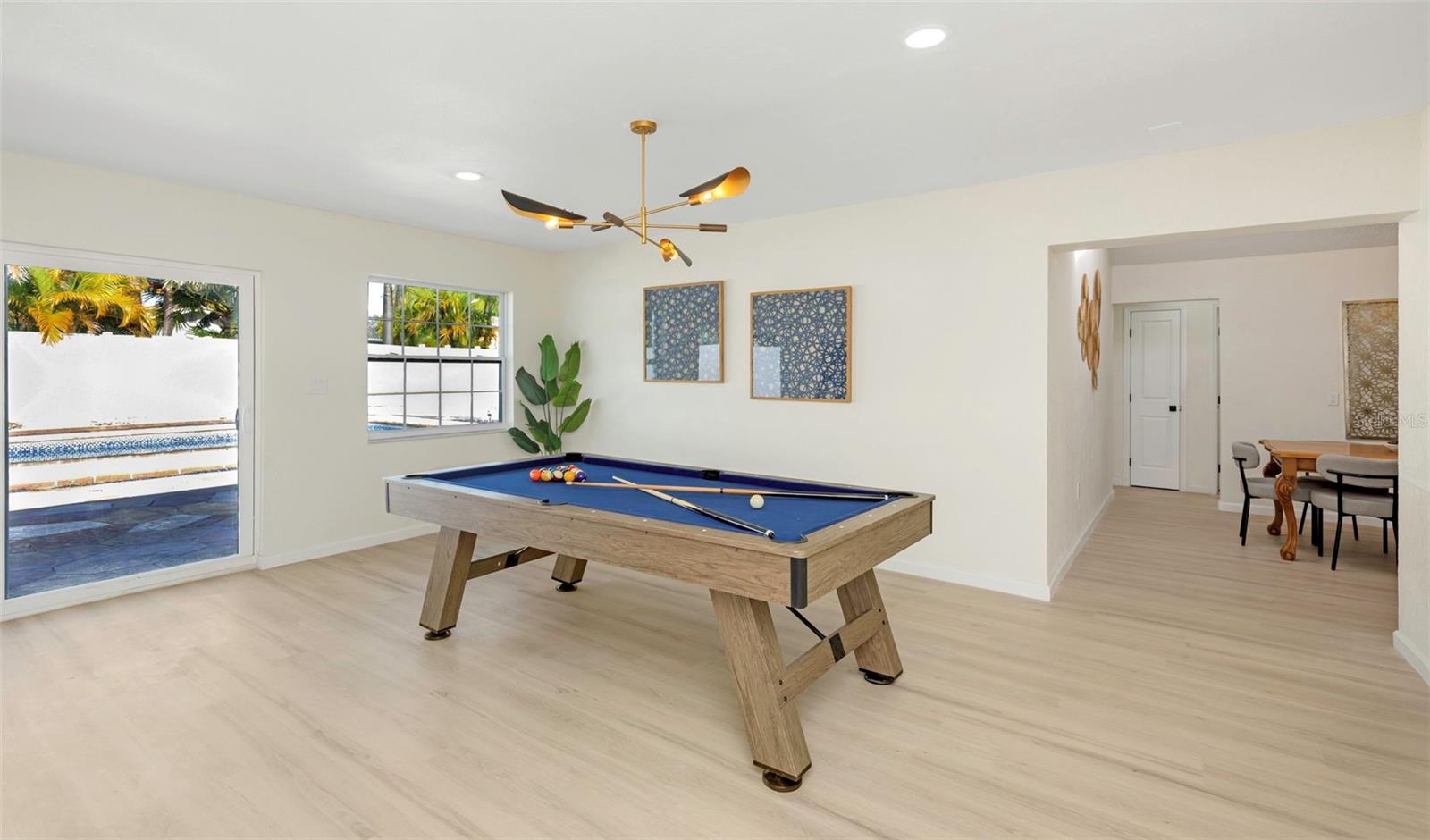 RIDGEWOOD RIVIERA - Residential